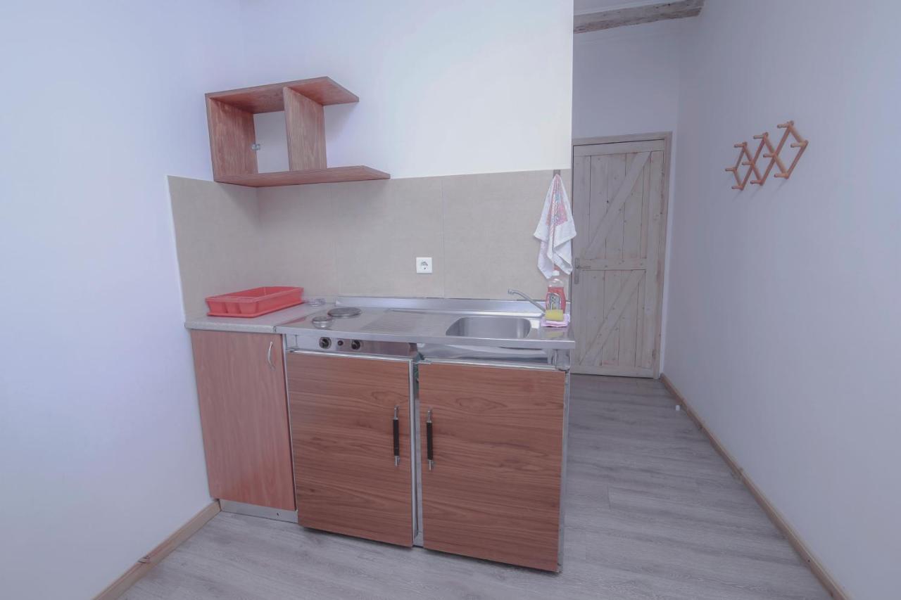 ואסיליקי Orfeas Studios מראה חיצוני תמונה